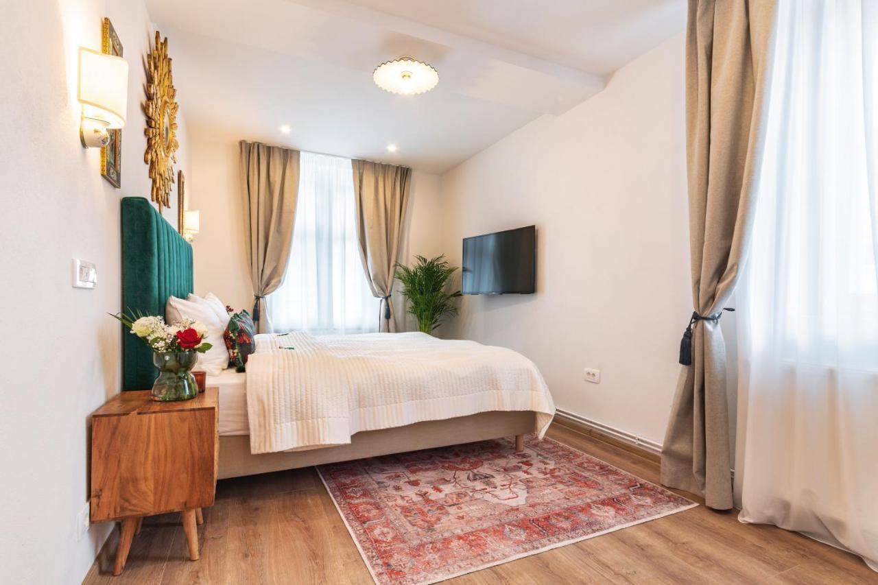 Nikolas Haus Брашов Экстерьер фото
